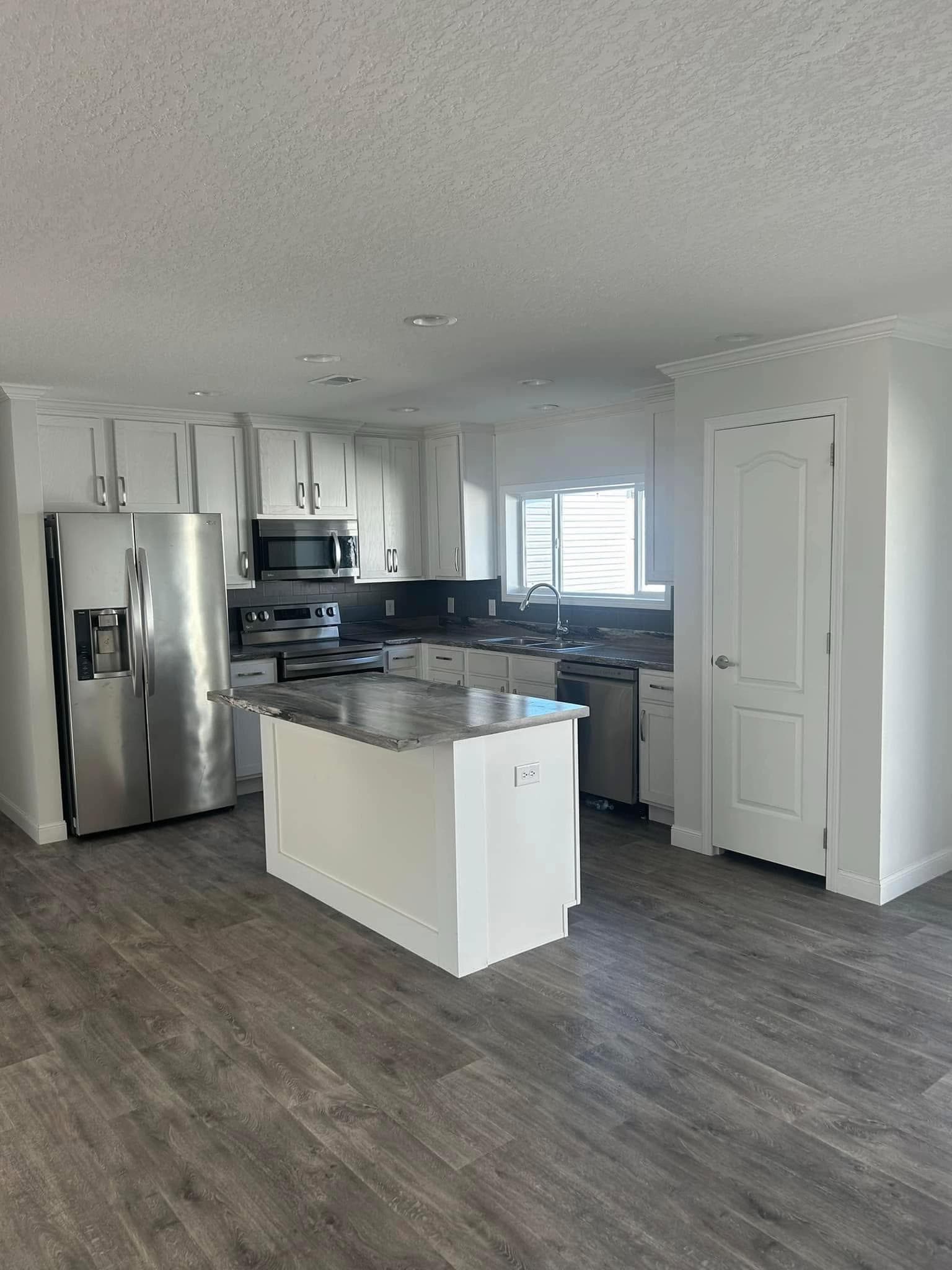 The Silver Sand, photo 4 of 17