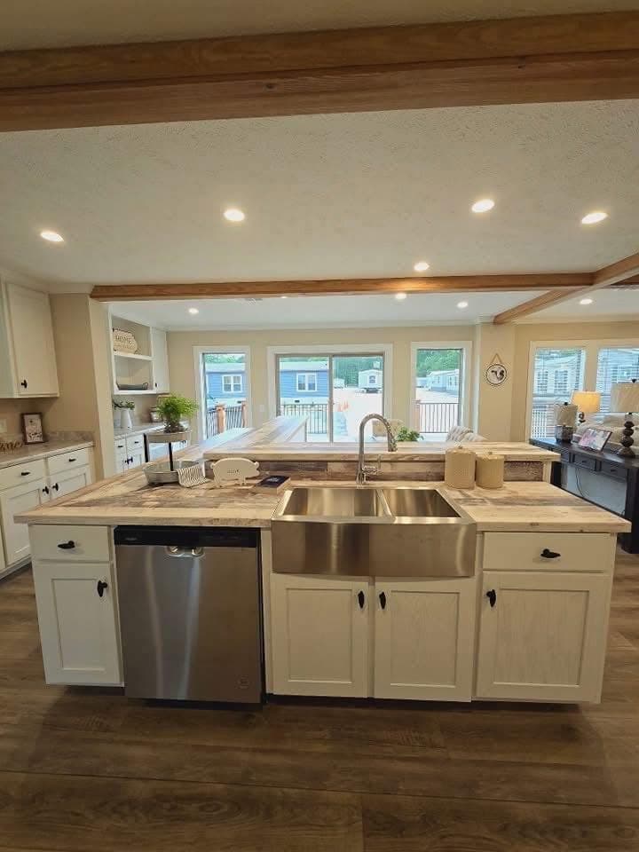 The Upshaw, photo 10 of 19