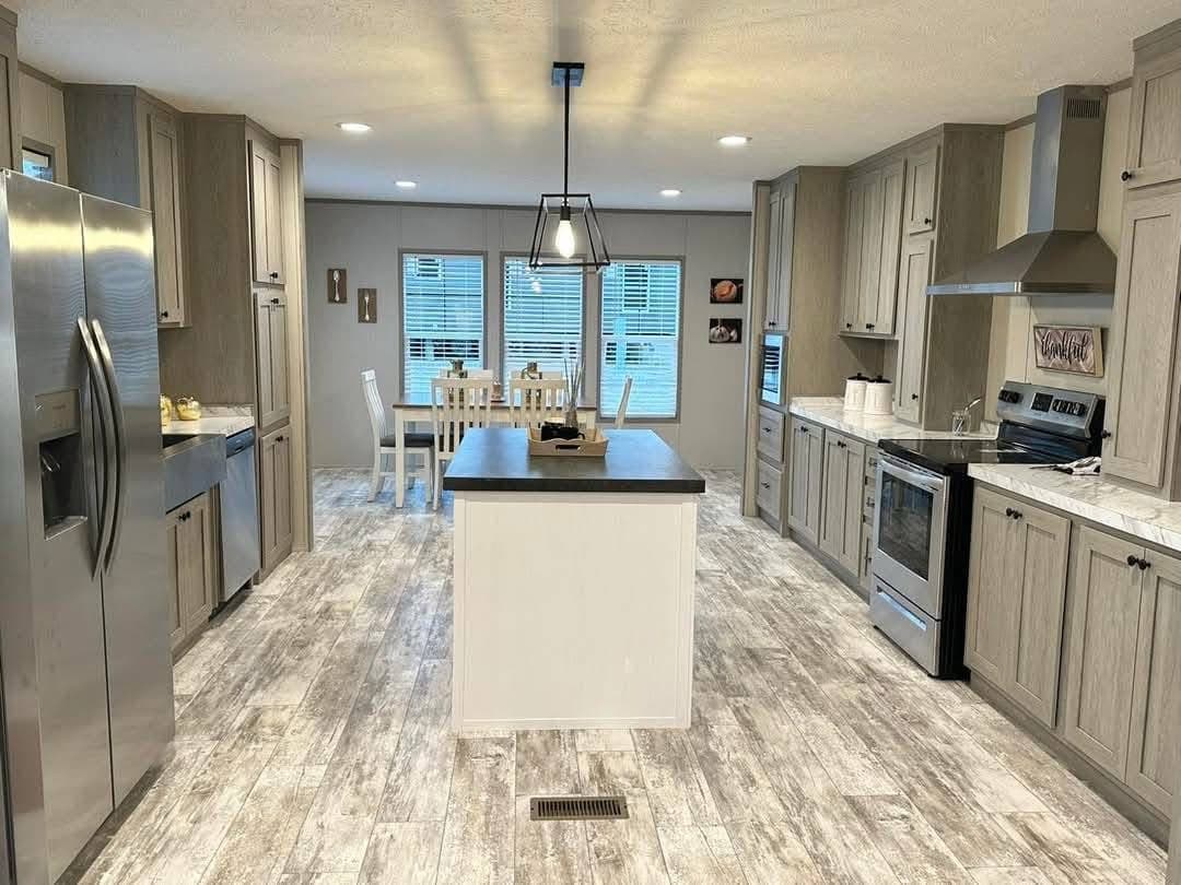 The Maplewood, photo 2 of 18