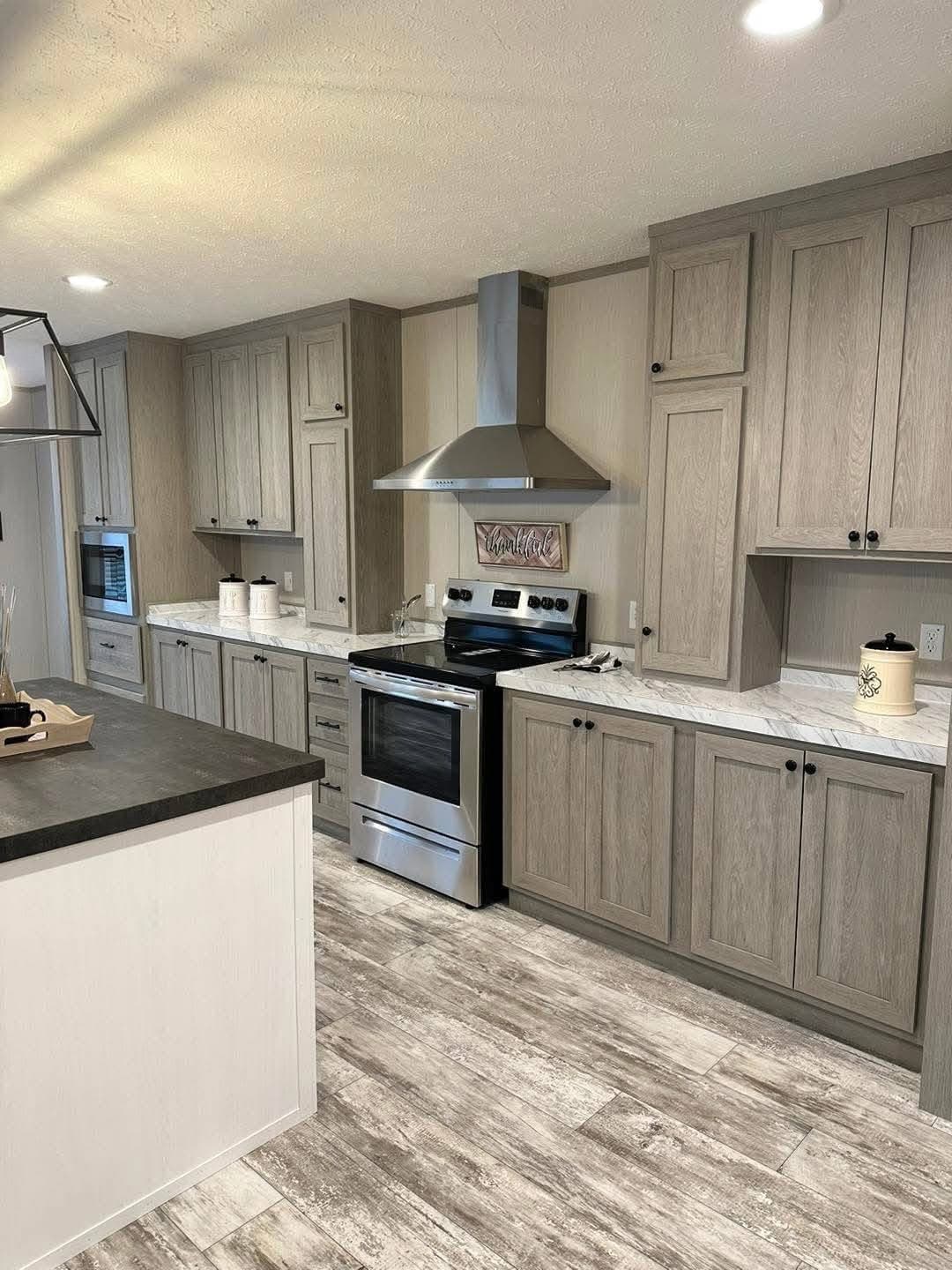 The Maplewood, photo 4 of 18